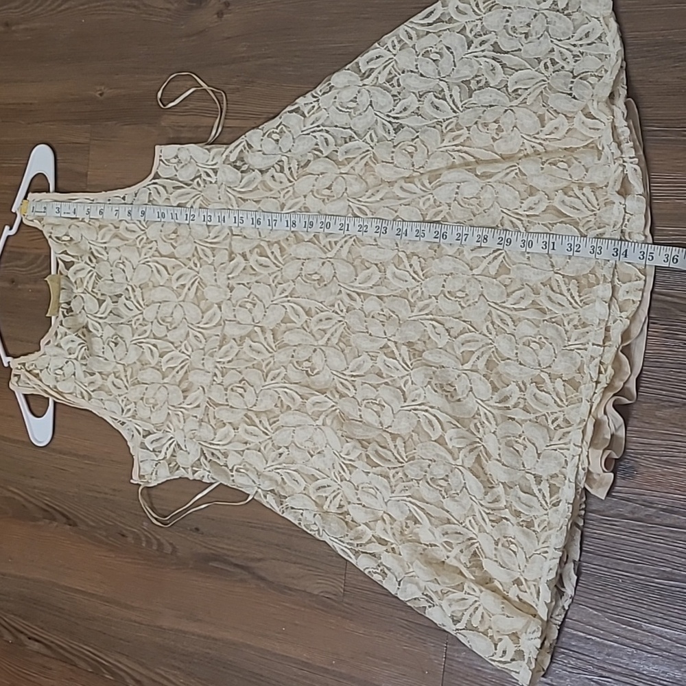 Free People Beige Lace Top used good condition.‎ - Picture 12 of 12